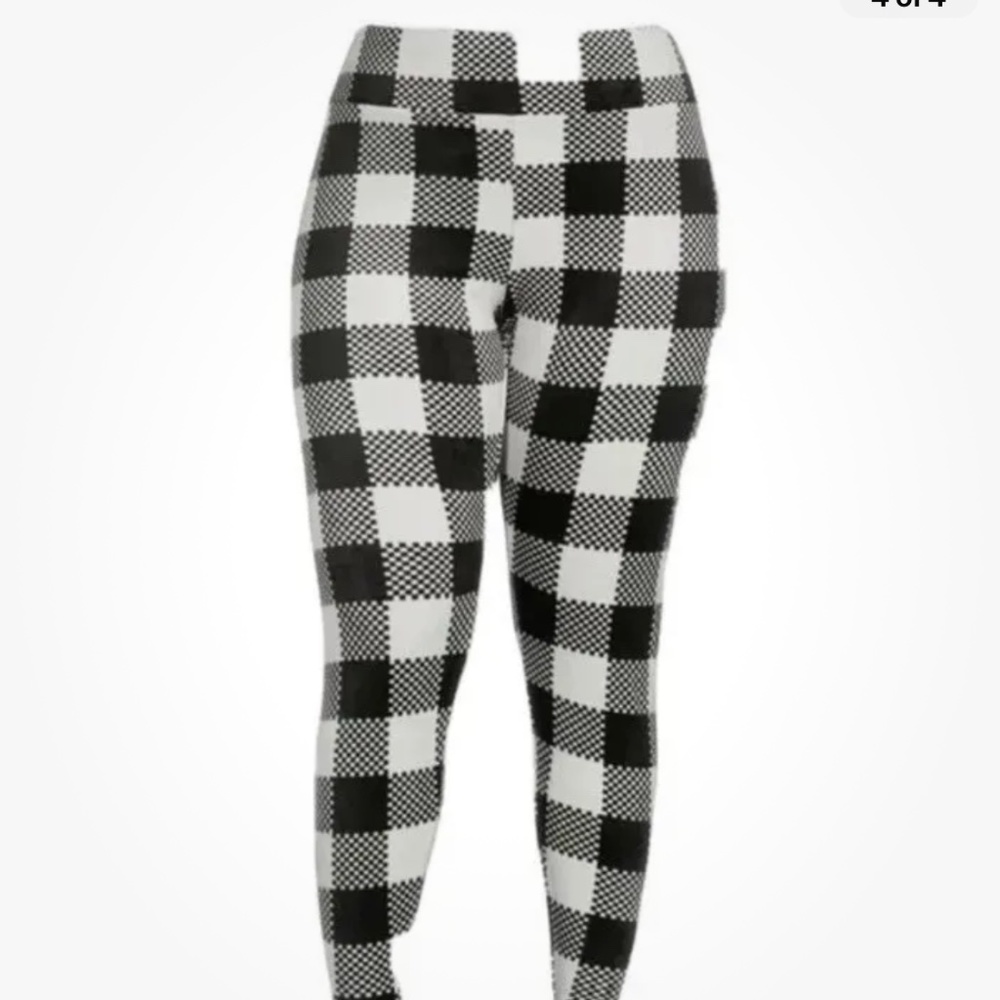 No Boundaries Soft Velour Black Buffalo Plaid Leggings XXX/3X/23-25 NEW - Picture 3 of 5